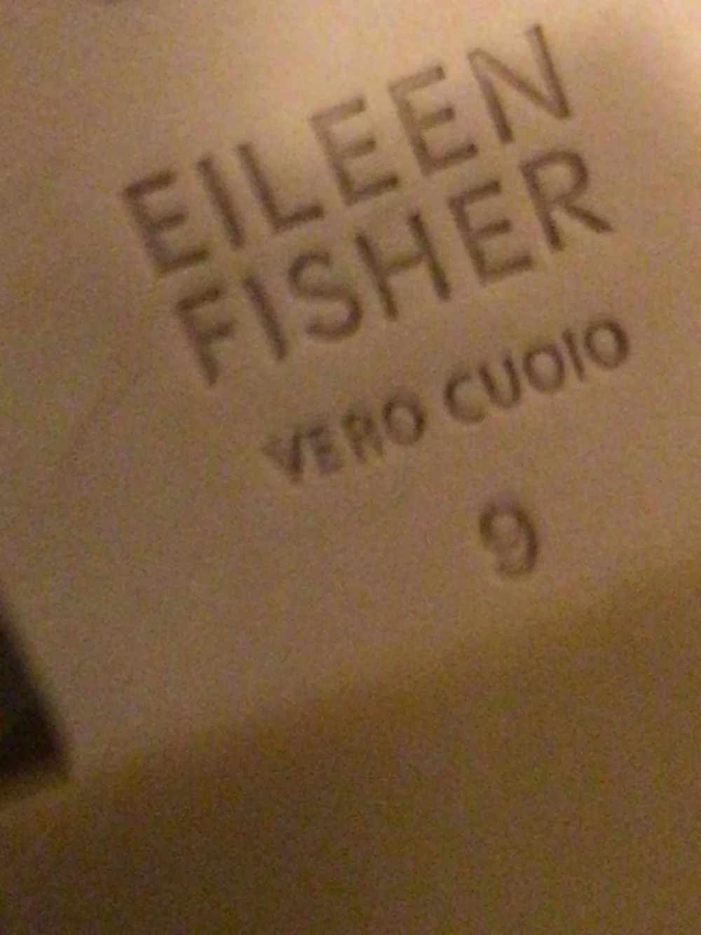 Eileen Fisher chunk heel cut out side with elastic stretch SZ 9 pri